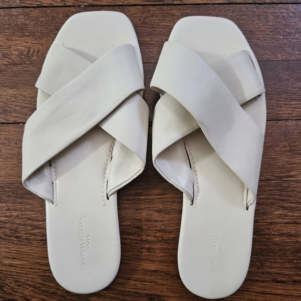 Banana Republic slides